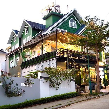 Carnival Villa Dalat Exteriör bild
